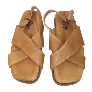 levis leather sandals